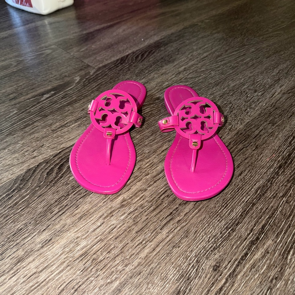 Tory Burch Miller Sandals - Fuchsia 7m - Picture 4 of 5